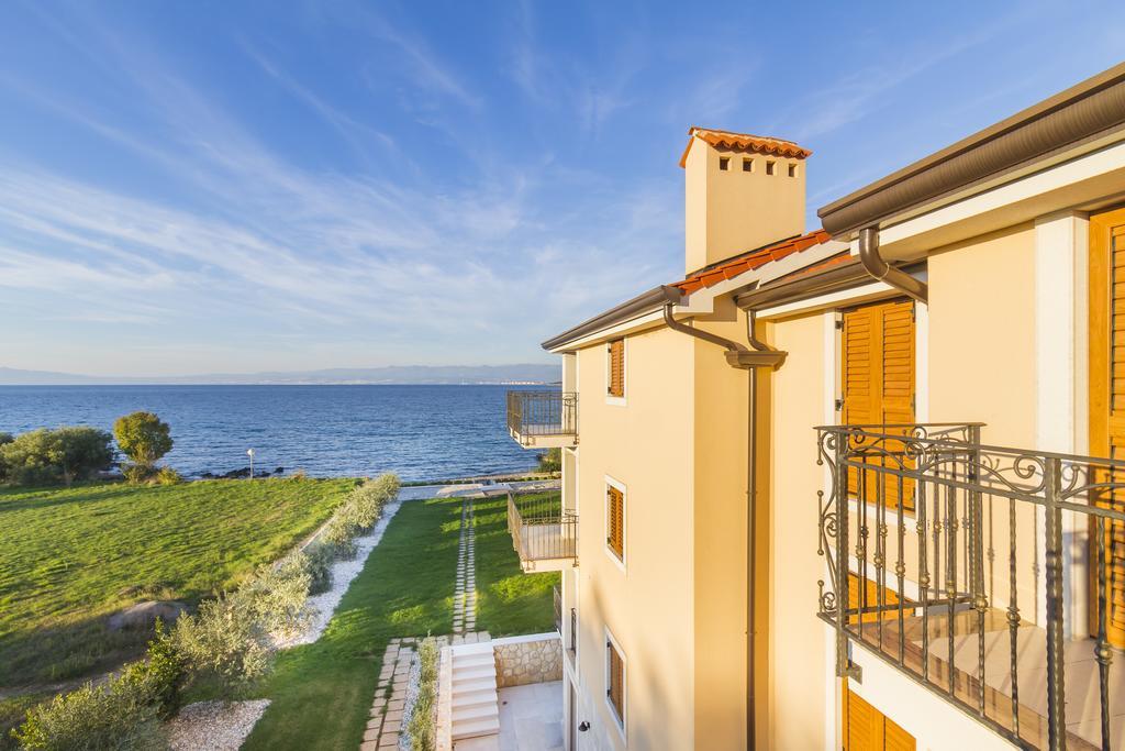 Luxury Apartments Villa Matea Malinska Exterior foto
